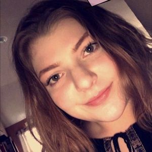 Meet your Posher, Skylar